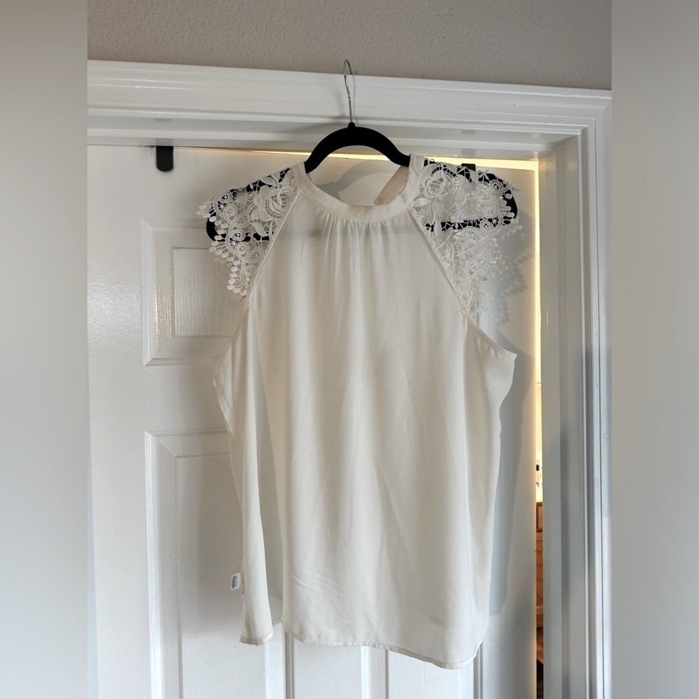 Express sleeveless lace blouse